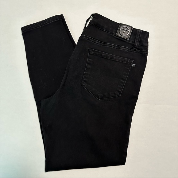 T Tahari Denim - Skinny black jeans